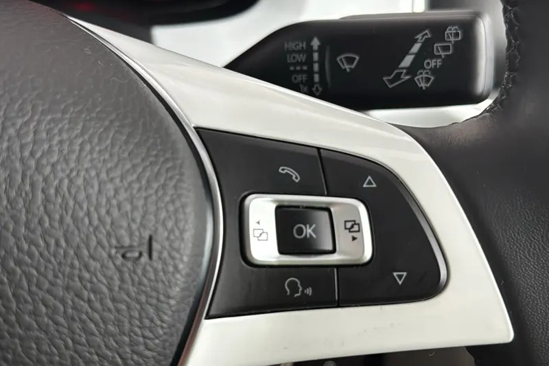 Volkswagen Up R-line White #28