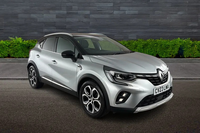 Renault Captur Hatchback 1.6 E-tech Full Hybr Black