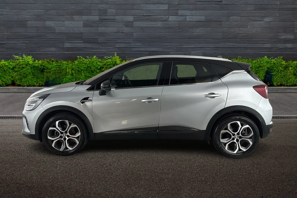 Renault Captur Hatchback 1.6 E-tech Full Hybr Black #4