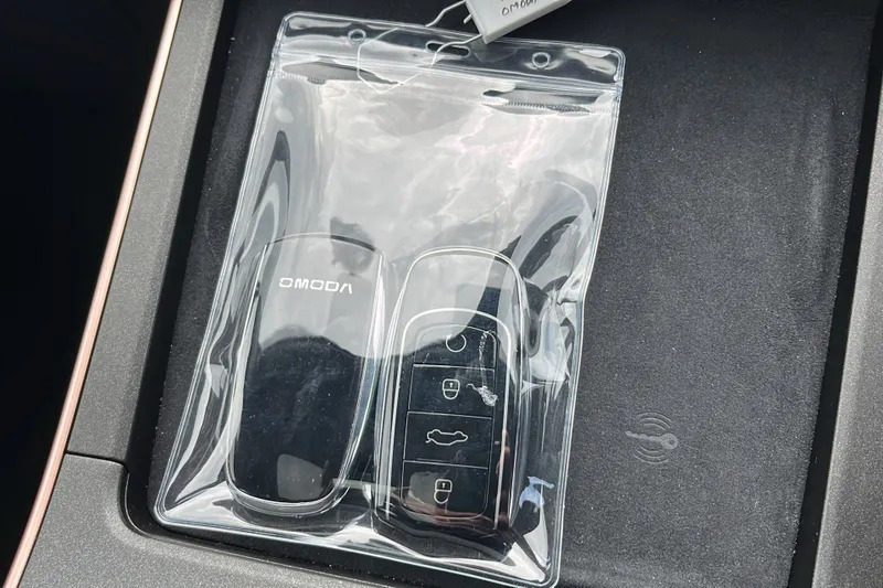 Omoda 5 Dr Noble 1.6 Black #47