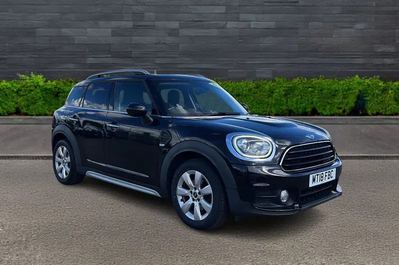 Mini Countryman 2.0 Cooper D MT18FBC Black