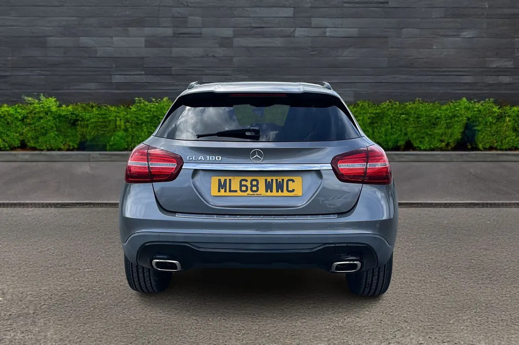 Mercedes-Benz GLA Class 180 Urban Edition ML68WWC Grey #6