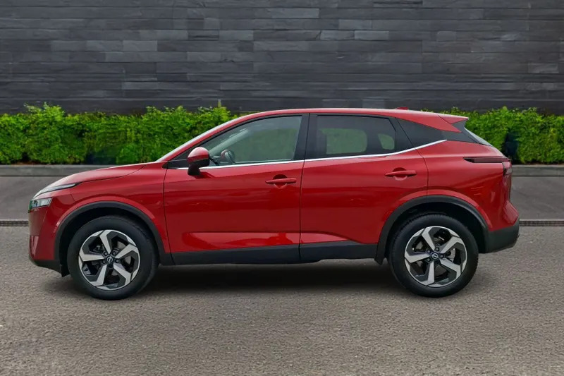 Nissan Qashqai 1.3 Dig-t Mh N-connecta DE23VUR Red #4