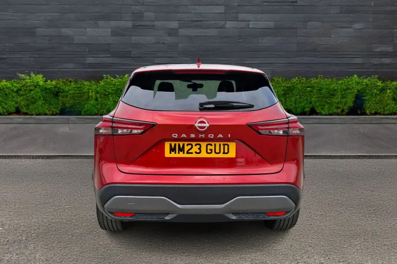 Nissan Qashqai 1.3 Dig-t Mh N-connecta MM23GUD Red #6