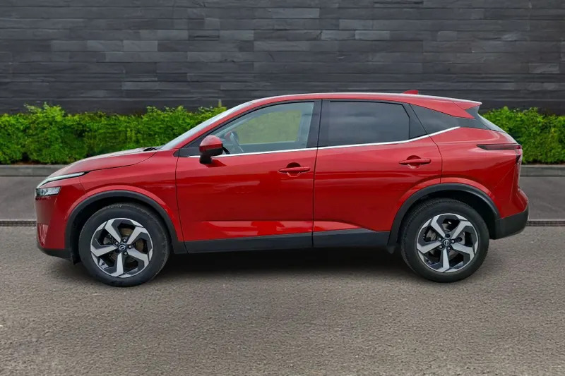 Nissan Qashqai 1.3 Dig-t Mh N-connecta MM23GUD Red #4