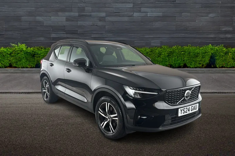 Volvo XC40 B3 Mhev Black