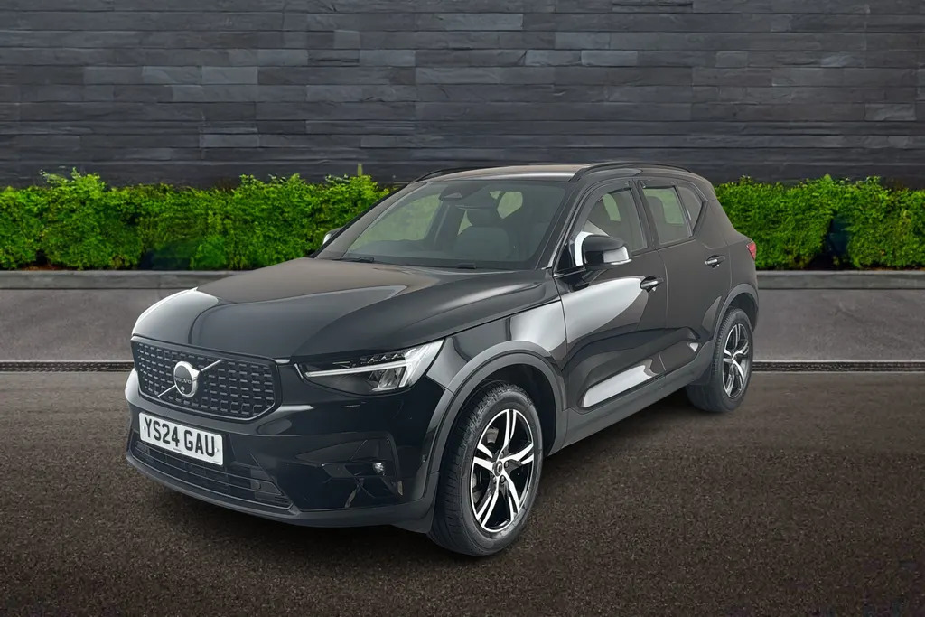 Volvo XC40 B3 Mhev YS24GAU Black #3