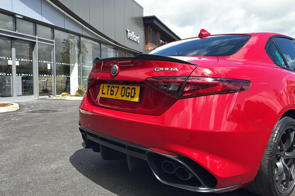 Alfa Romeo Giulia T Veloce Black #12