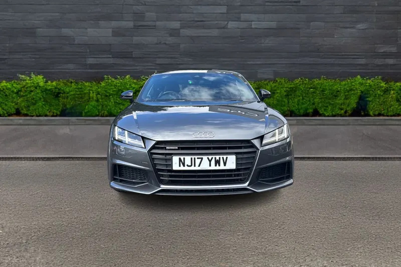 Audi TT 2.0T Fsi Quattro Black Edition Grey #2