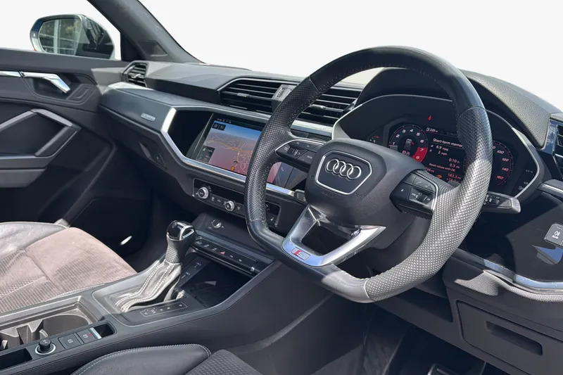 Audi Q3 35 Tfsi S Line Black #20