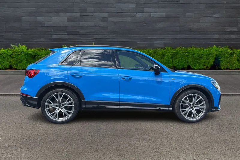 Audi Q3 35 Tfsi S Line Black #8