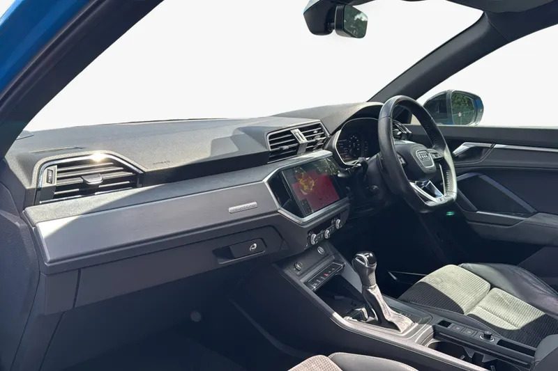 Audi Q3 35 Tfsi S Line Black #23