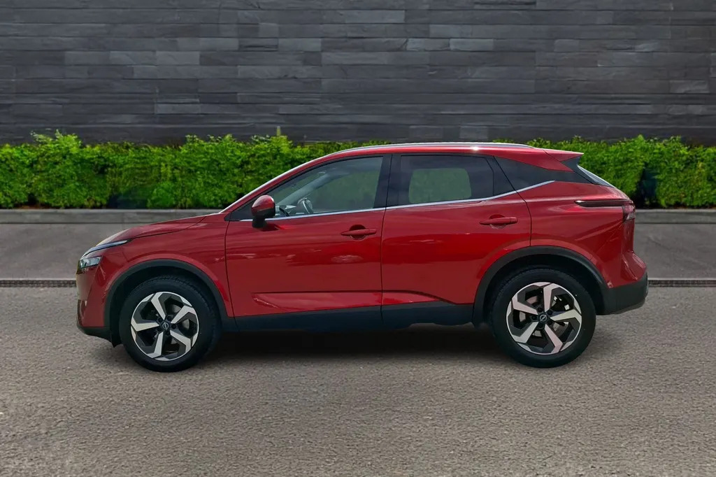 Nissan Qashqai 1.3 Dig-t Mh N-connecta Ha Red #4