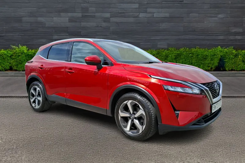 Nissan Qashqai 1.3 Dig-t Mh N-connecta Ha Red