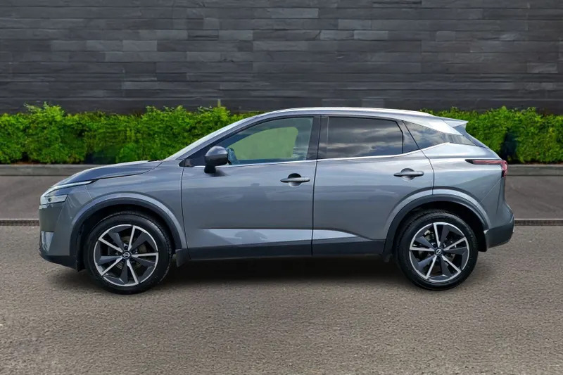 Nissan Qashqai 1.3 Dig-t Mh Tekna DY73HKX Grey #4