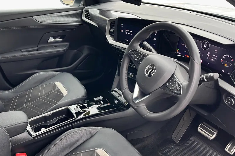 Vauxhall Mokka Ultimate White #20