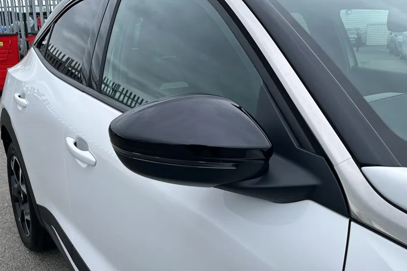 Vauxhall Mokka Ultimate White #11