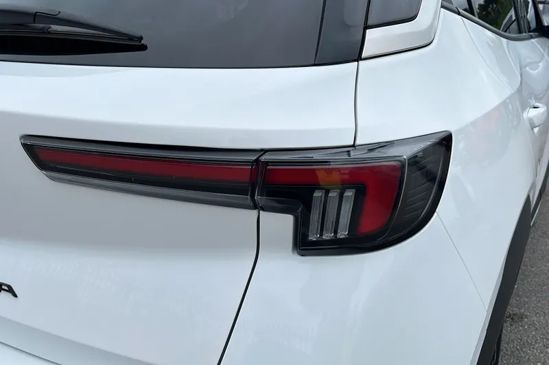 Vauxhall Mokka Ultimate White #13