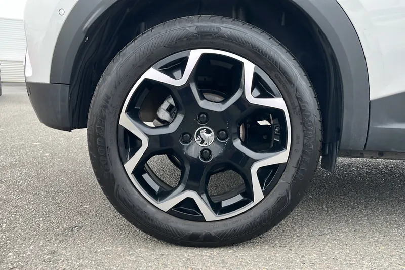 Vauxhall Mokka Ultimate White #19