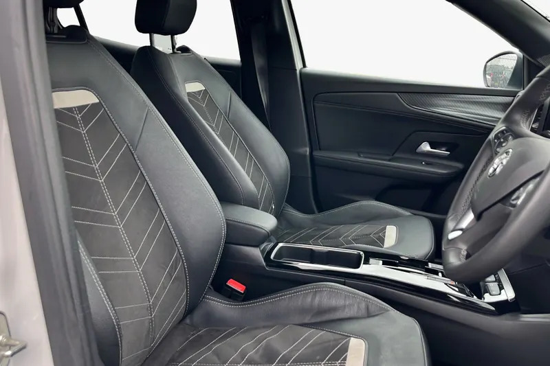 Vauxhall Mokka Ultimate White #21