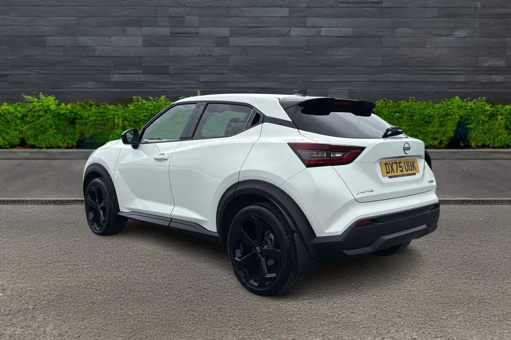 Nissan Juke 1.6 Hybrid Tekna White #5