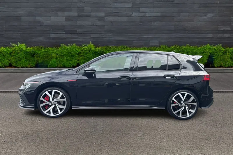 Volkswagen Golf 2.0 Tsi 300 Gti Clubsport Black #4