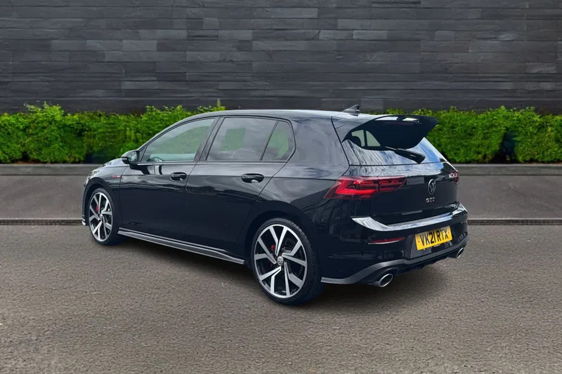 Volkswagen Golf 2.0 Tsi 300 Gti Clubsport Black #5
