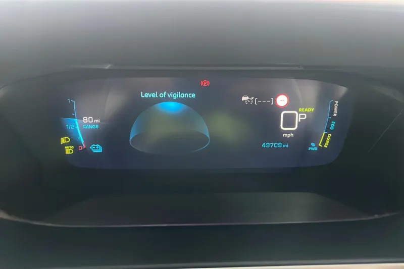 Peugeot e-2008 Gt Premium Black #26