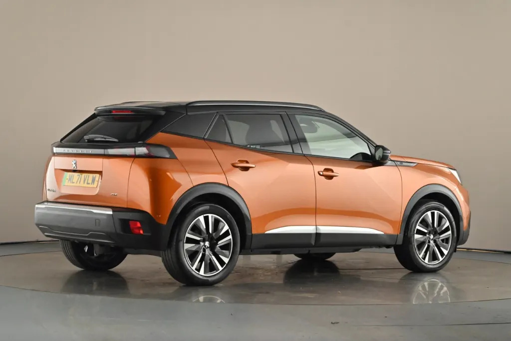 Peugeot e-2008 100Kw Gt Premium 50Kwh Aut Orange #4