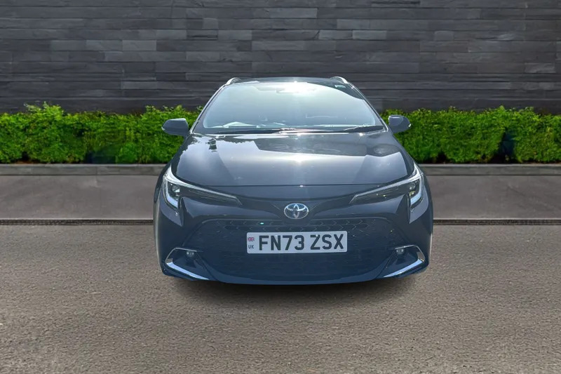 Toyota Corolla Touring Sport 2.0 Hybrid Excel Black #3