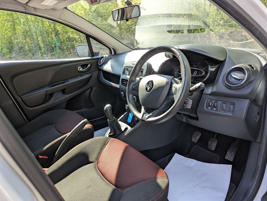 Renault Clio 1.2 16V Expression Euro 5 #5