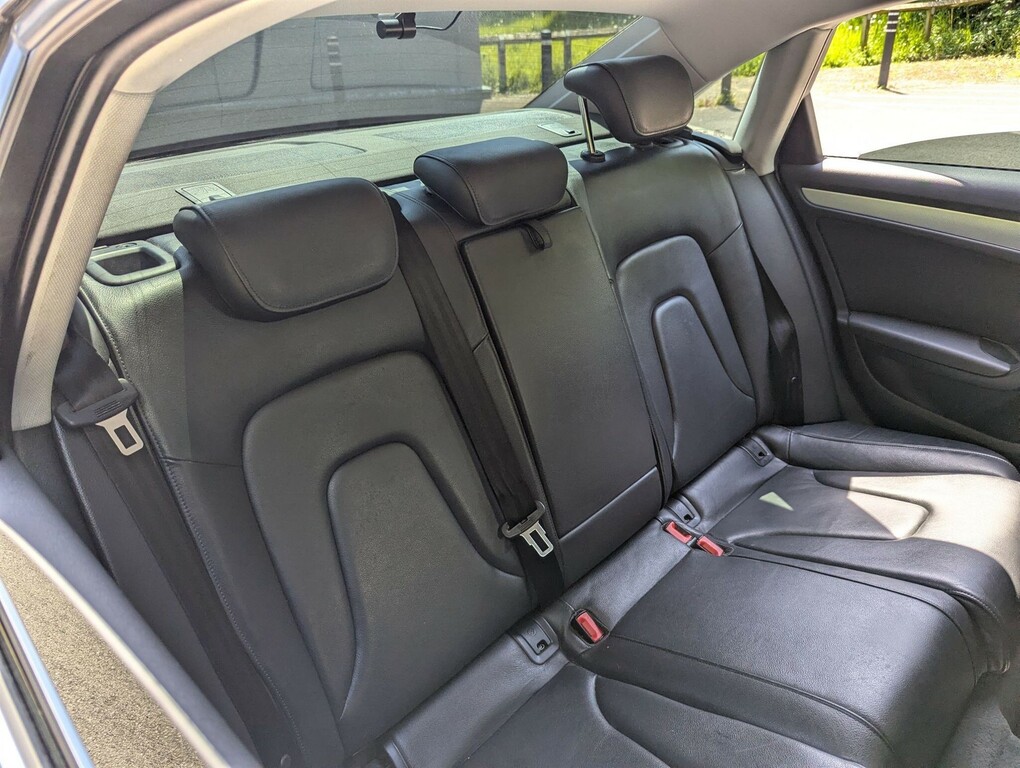 Audi A4 2.0 Tdi Se Technik Multitronic Euro 6 Ss YN65VYZ Black #6