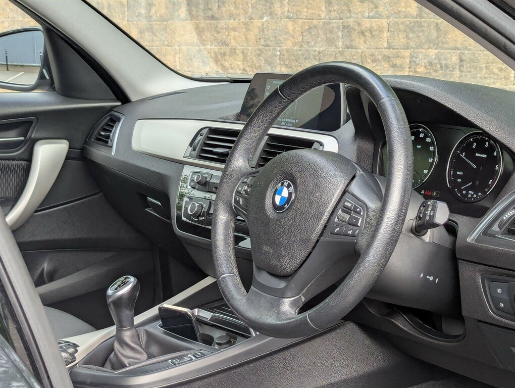 BMW 1 Series 1.5 116D Se Business Euro 6 Ss FN68CVC Black #5