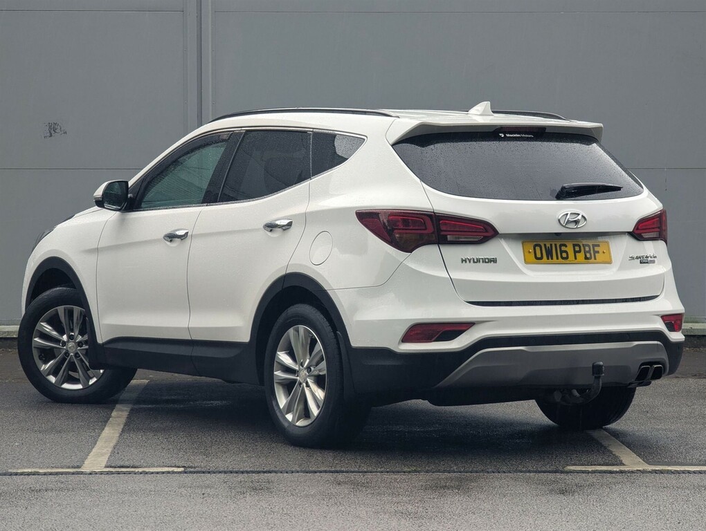 Hyundai Santa Fe 2.2 Crdi Blue Drive Premium 4Wd Euro 6 Ss  #2