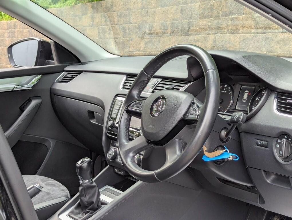 Skoda Octavia 1.6 Tdi Elegance Euro 5 Ss NV16WBK #5
