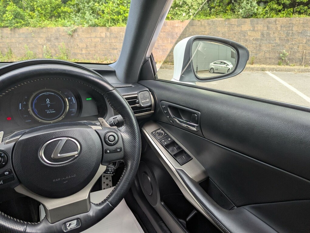 Lexus IS Saloon #37
