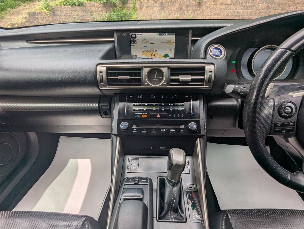 Lexus IS Saloon #31