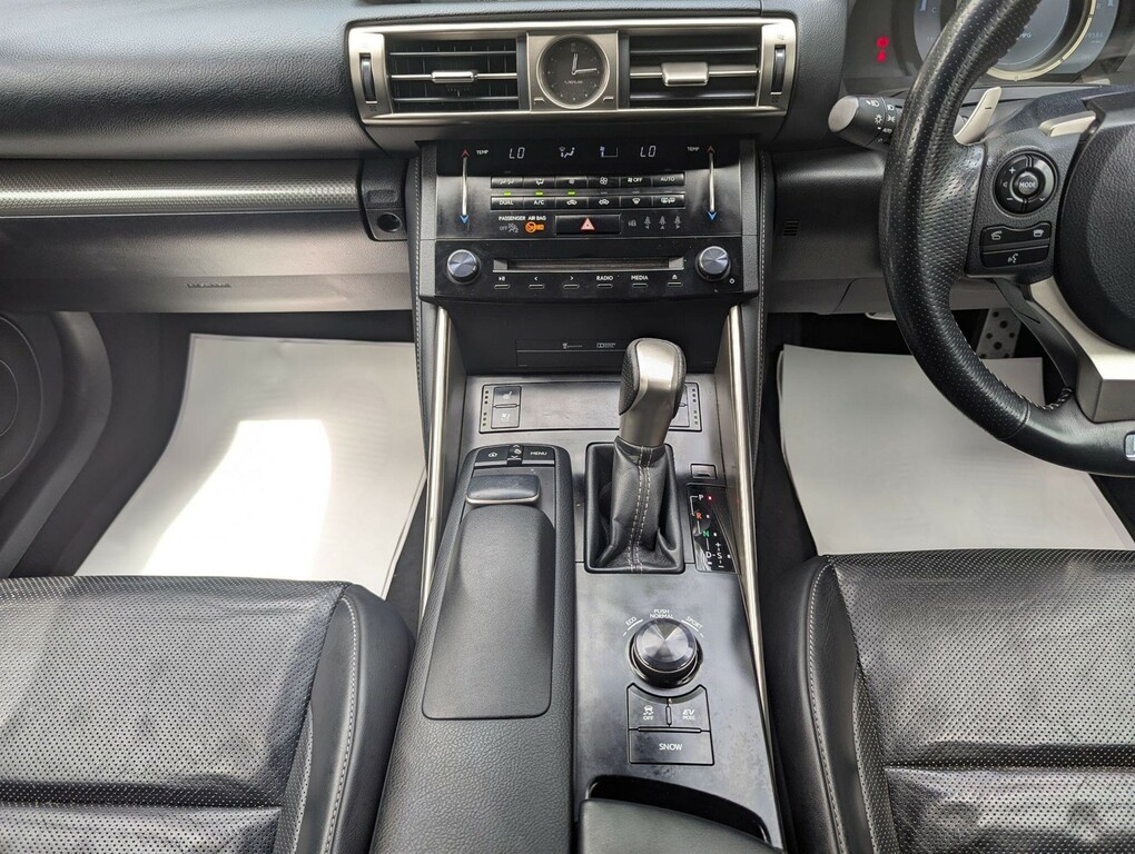 Lexus IS Saloon #34