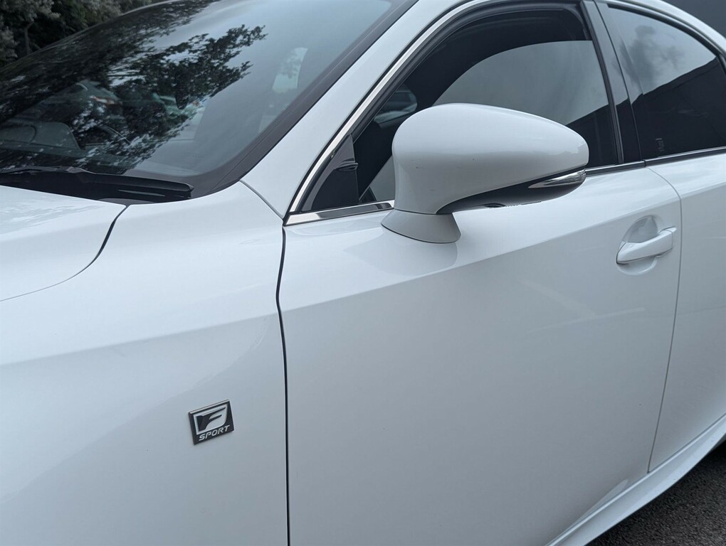 Lexus IS Saloon #19