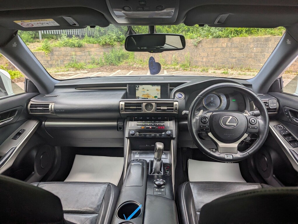 Lexus IS Saloon #10