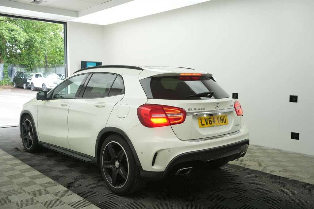 Mercedes-Benz GLA Class Gla Gla200 Cdi Se Suv 2.1 Grey #3