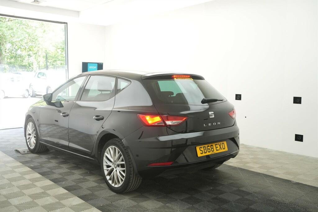Seat Leon 1.6 Tdi Se Dynamic Euro 6 Ss  #3