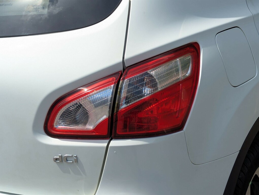 Nissan Qashqai Acenta White #24