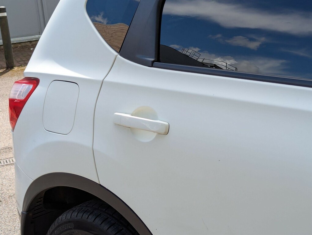 Nissan Qashqai Acenta White #27
