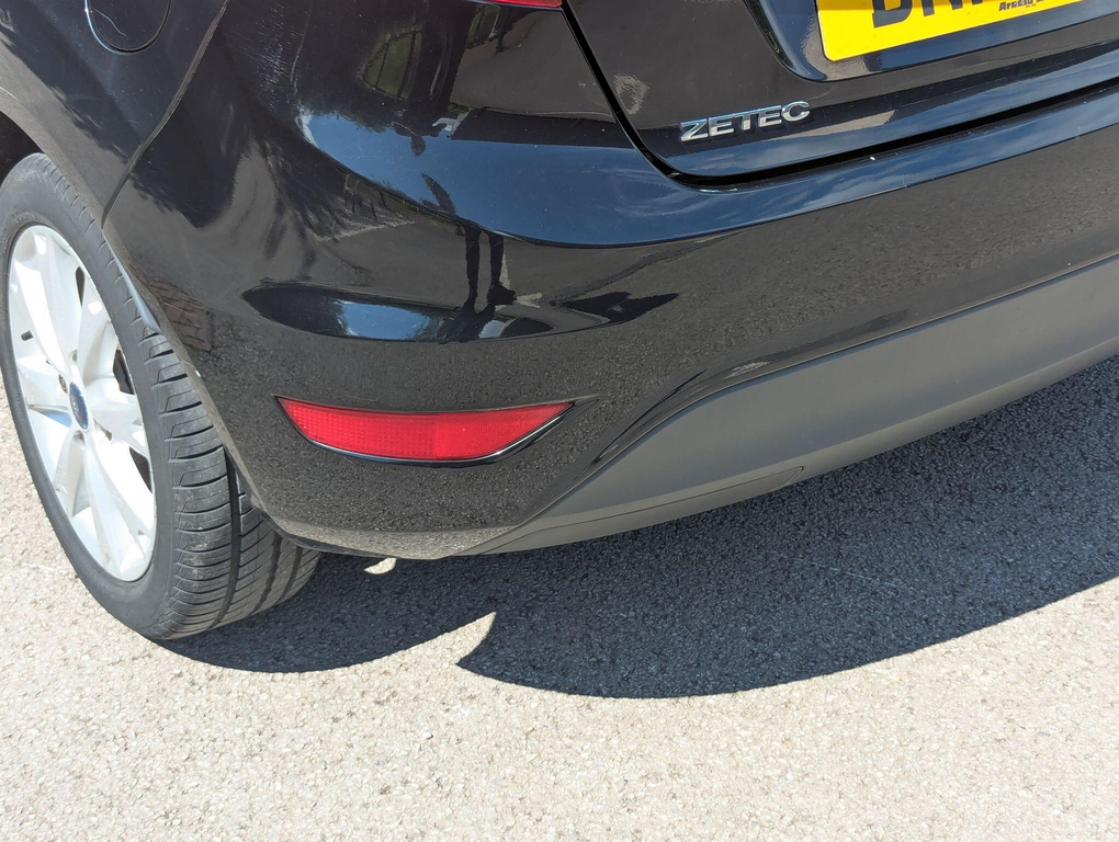 Ford Fiesta 1.2 Edge 81 Bhp Red #22