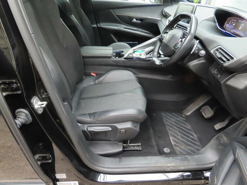 Peugeot 3008 1.5 Bluehdi Gt Line Premium Eat Euro 6 Ss Black #3