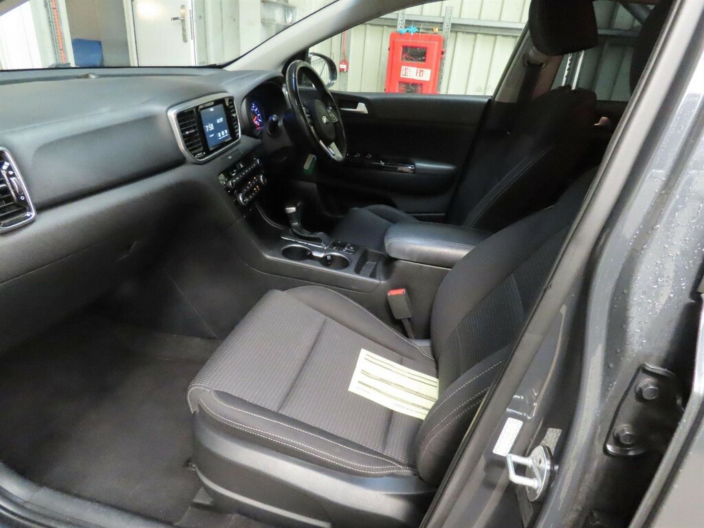 Kia Sportage 1.6 Crdi 2 Dct Euro 6 Ss MT19BKL #4