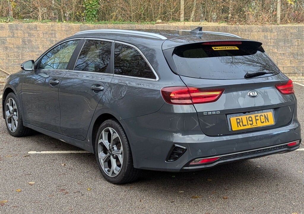 Kia Ceed 1.6 Crdi 3 Sportswagon Dct Euro 6 Ss #2