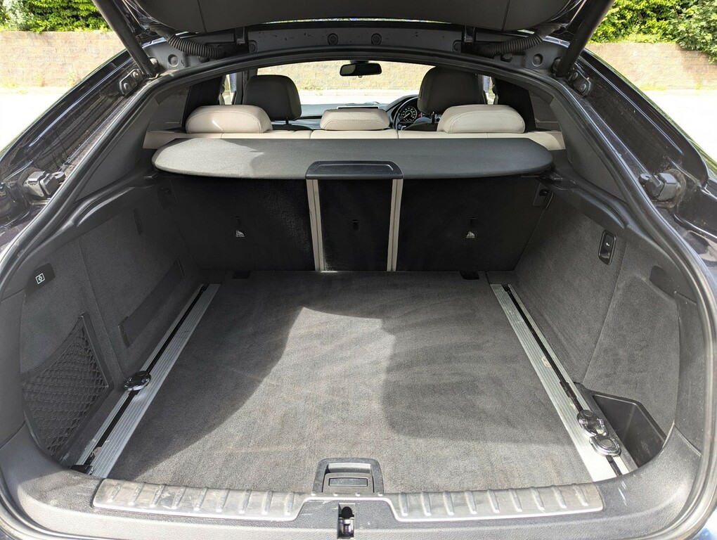 BMW X6 Xdrive40d M Sport Step White #11