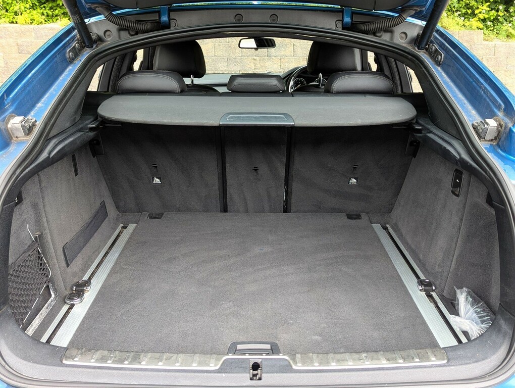 BMW X6 Xdrive30d M Sport Step White #11